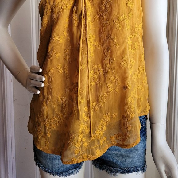 Mustard Yellow Flowery Sleeveless Top Size 0 (XS) - Picture 2 of 11